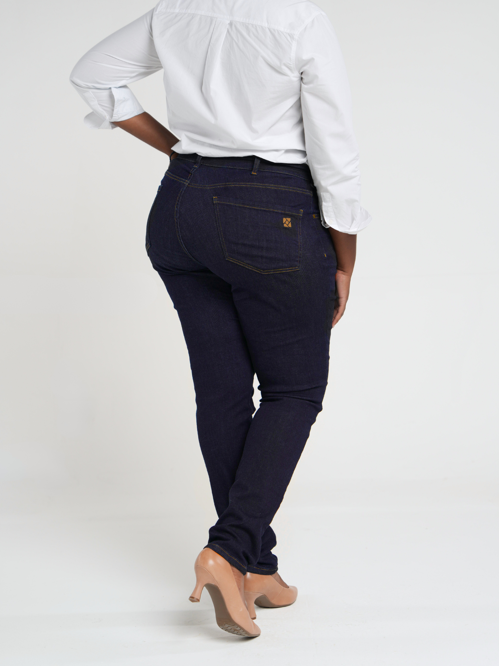Curvy Slim Jean Mid Rise Deep Indigo Wash