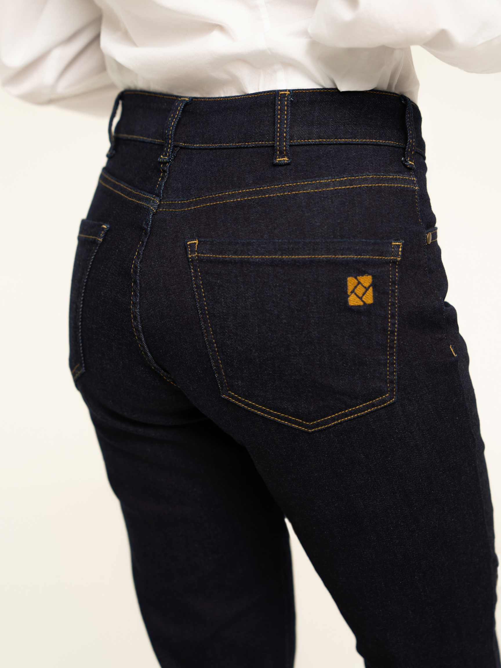 Classic Slim Jean Mid Rise Deep Indigo Wash