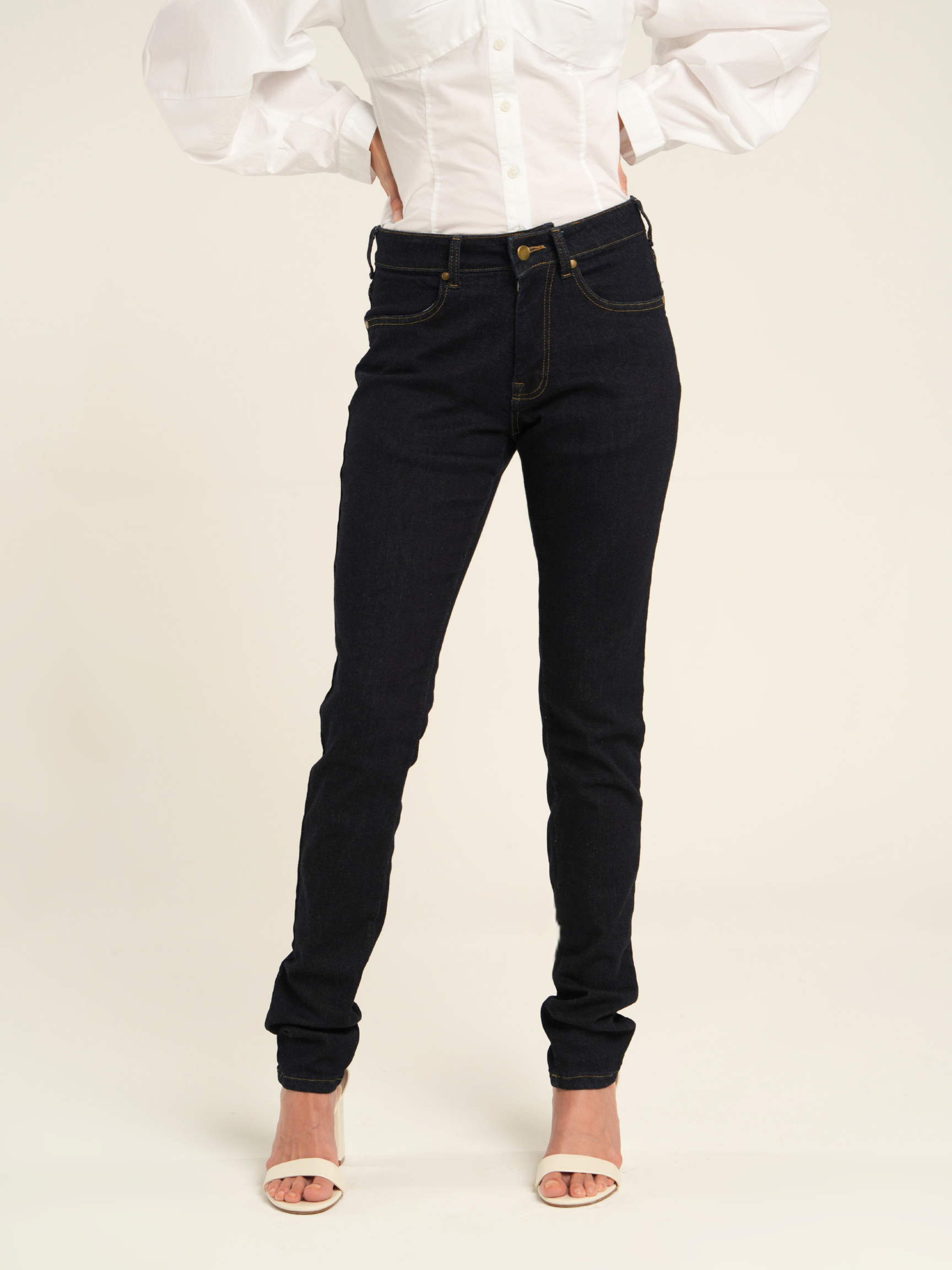 Classic Slim Jean Mid Rise Deep Indigo Wash