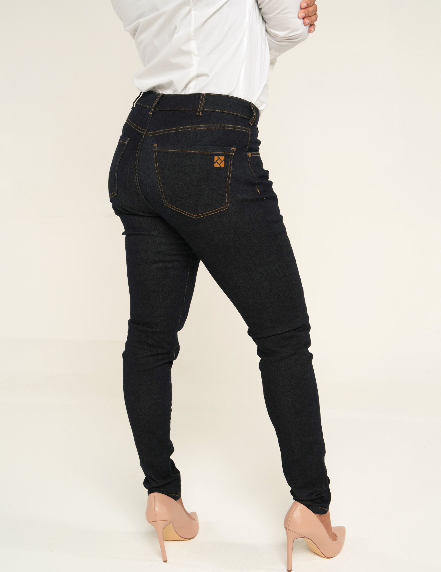 Curvy Slim Jean Mid Rise Deep Indigo Wash